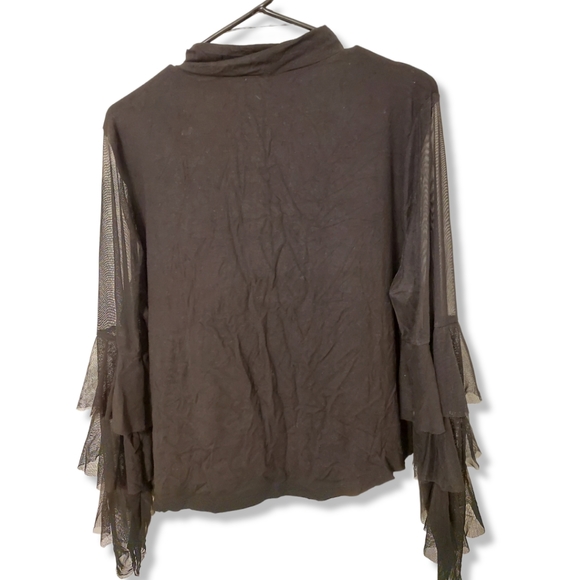 Vince Camuto Tier Sleeve Mesh Top - Picture 3 of 5